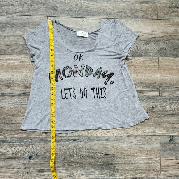 Threads Studio Tee - Picture 9 of 9